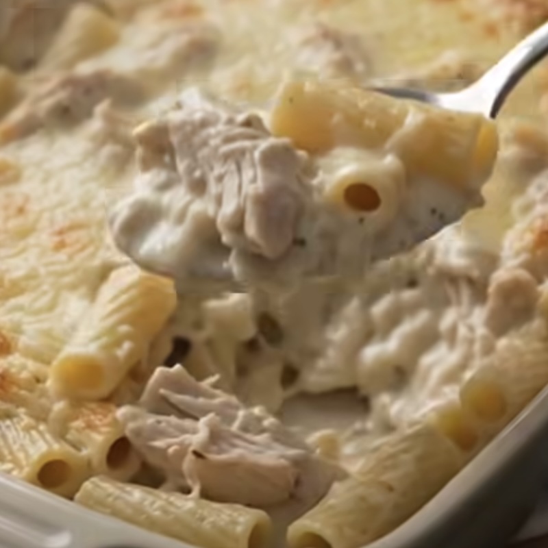 Creamy Chicken Pasta Bake
